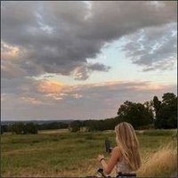 Anita (@vevie22280) 's Twitter Profile