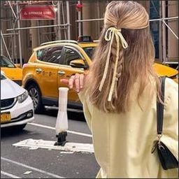 whBMx50hyT64a's profile picture. Life isn’t perfect but your makeup can be.