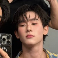 ขอเกิดเป็นสาววายทุกชาติไป~ 🍅🦊 (@fangrlzone) 's Twitter Profile