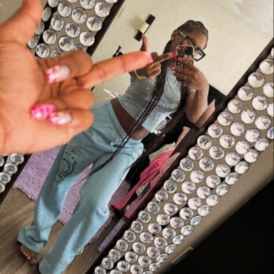 instagram @Thefineeshit🍒 Follow me ! Collab Account @Freakliketink No Meets Collabs Only