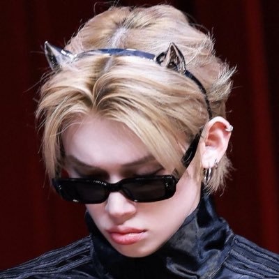#YEONJUN: Who decided it was women's clothes or man's clothes?