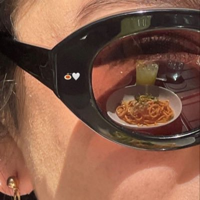 #Hande: Gülmeyi çok özledim, uzun zaman olmuştu. ve şimdi çok gülüyorum.
fan account