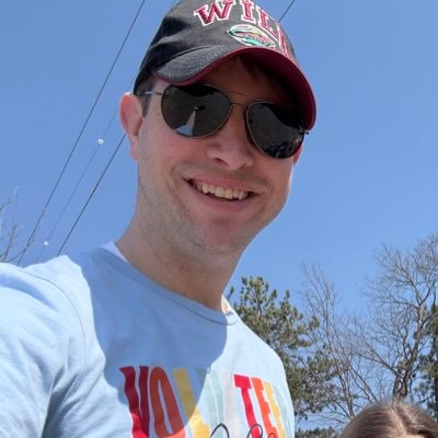 Married to Sunshine | Father to MKB | Technical Writer | #CollegeHockey | Founder/Admin of https://t.co/a2BnEpBQXB - @CollegeHockeyHx