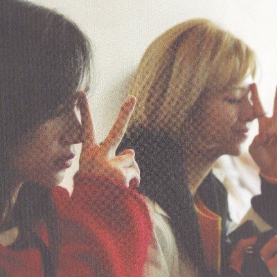 rainagaintmrw's profile picture. i have to be with momo if im not with momo i'll quit too