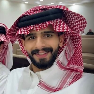 ولا يَألف الإنسَانُ إلّا نَظيرهُ ,, وكلّ امرئٍ يَصبو إلىٰ مَن يُشاكِلهُ