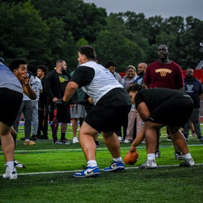 |C,LG| 6'4 315 | 26' | 3.4 gpa | 2 yr varsity captain | Osbourn Park HS| multiple best center accomplishment at camps |