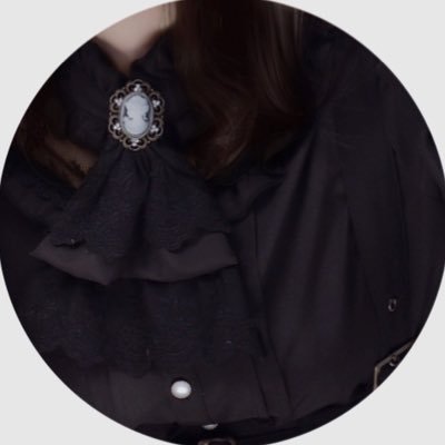 __s__k__0's profile picture. 引き立て役のまま 終われないのです𓂃𓈒𓏸︎︎︎♡