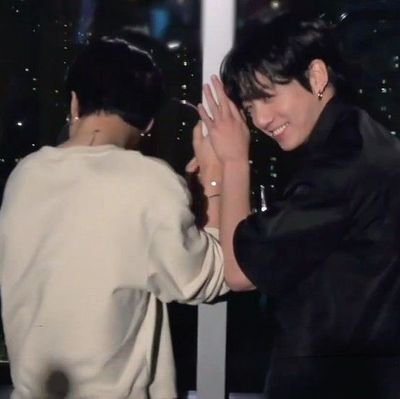 BamBam10135's profile picture. Jimin 🐥💜 
BTS Forever 
Jikook Vhope Namjin Suga