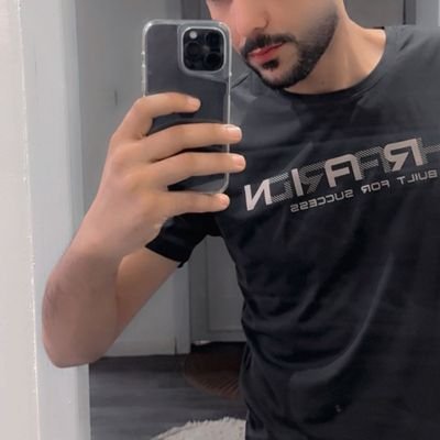 مساج وازاله شعر الجسم ماكينه وشفرات وحلاوه تقشير جسم وعنايه بشره وحمام زيت (مصري الرياض 🇸🇦🇪🇬)