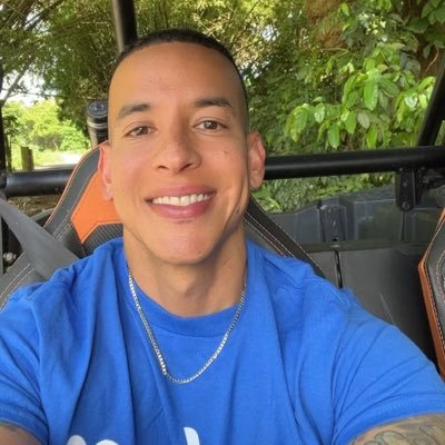 laura_jl87's profile picture. Faith in the future @lthqofficial