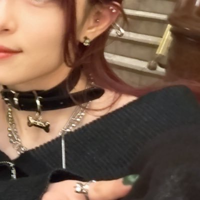 _dontprayforme_'s profile picture. living on an alien planet