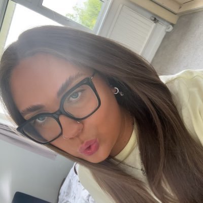 maims🤍 Profile
