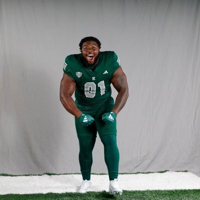 Committed to @EMUFB DT/ DE 6’0/275 . 2023 Mi State Champion