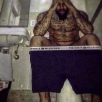 cuenta antigua lo q hay aquí dentro no debe escapar jamás, ahora estoy en @imancebo1