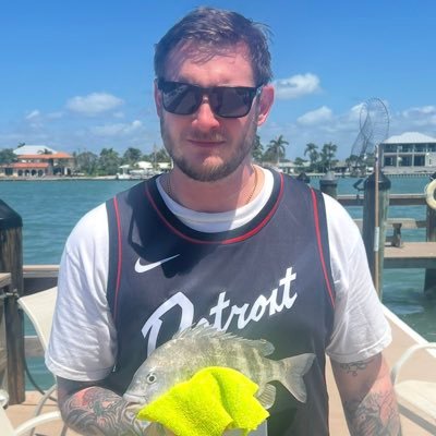 USA 🇺🇸 /DETROIT SPORTS FAN/ RED WINGS HOCKEY #LGRW #ONEPRIDE B2B NFC NORTH CHAMPIONS🦁HAIL TO THE VICTORS 23 NATTY 🏆#GOBLUE #REPDETROIT 🐅#DETROITBASKETBALL