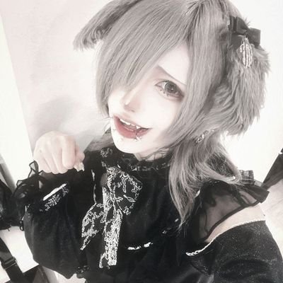 albertagitchell's profile picture. starved to death in a land of plenty | jrpg, anime, emo trinity, horrors, j-rock