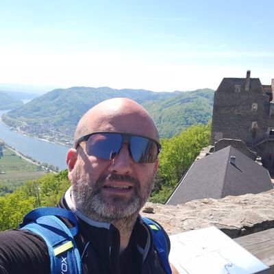 DusanMr's profile picture. 