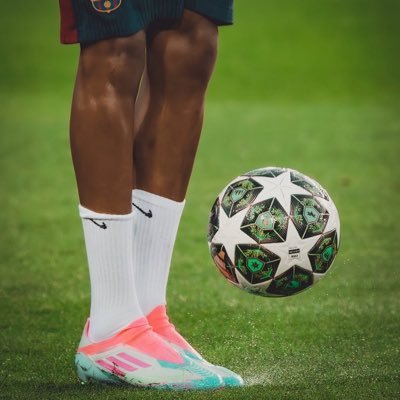 Football⚽️ Is My 2nd Religion ⚽️🚀❤️. And also a big fan of @davido, @fcbarcelona and Mr Lionel Messi