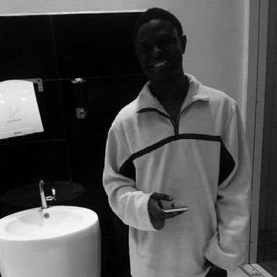 cench32390's profile picture. 