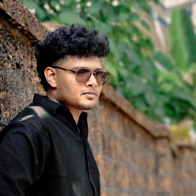 ZzzAthu21518's profile picture. 