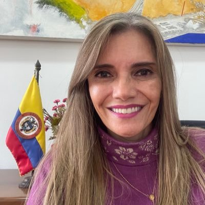 Decana @CienciasUNALBog 2024-2026. PhD Ciencias Farmacéuticas. Prof. Titular. Miembro @acadcienciacol. Ex Dir.Fomento Invest.Colciencias.Ex Dir Lab @SectorSalud