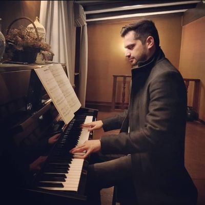Zaynrazaa's profile picture. 
