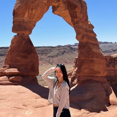 Jenny_the_Bunny's profile picture. Here to learn 👀