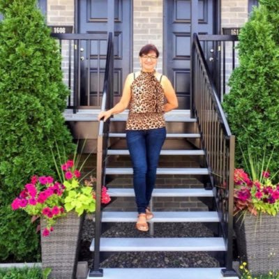 Viuda,Madre y abuela orgullosa de mi familia. No soy de derecha ni de izquierda ….pero sobre todo NO SOY FUJIMORISTA.