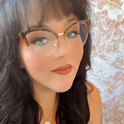 Moriah_Webber's profile picture. Nightowl. Daydreamer. Believer in the unbelievable. Creator of strange and unusual mementos. 🌙🔮🦂