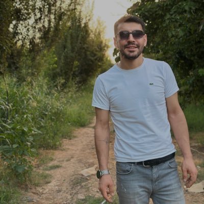 nevarryine's profile picture. Esmeriniz