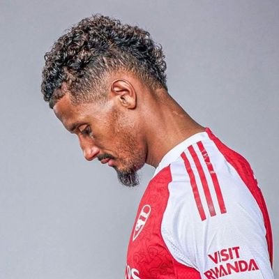 Arsenal fan since 1999 | morvine14@gmail.com| Let's connect and talk football.