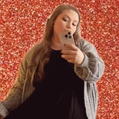 just a girl in her showgirl era | ♊️ | evermore’s #1 fan | TAYCOUVER N1 🇨🇦 | TN x1
