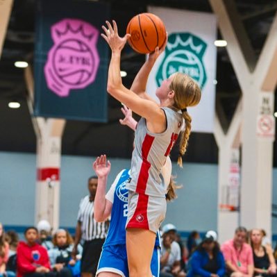 Lauren Harkins Profile