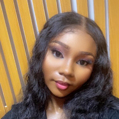 Bourgeoisie | Event decorator| Sociologist |Baker | somavent_confectionery❤️| Igbo girl