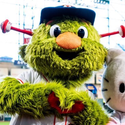 Ferlovesastros's profile picture. evermore defender