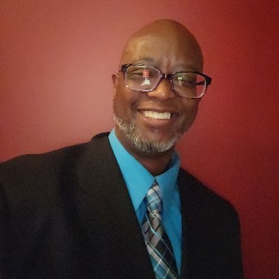 Derek L. Robinsson, founder of BizAiFlow, helps businesses overcome pain points with AI-powered tools to boost growth, efficiency, and customer engagement.