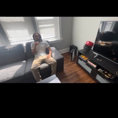 Artist/Real Estate Investor. “314, we all get a piece of the pie” 💯 Ig:314camofficial. Follow Stlflippers to learn how we flip locally!