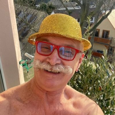 tim25162's profile picture. Dry my wallet! Daddy got you !!❤️