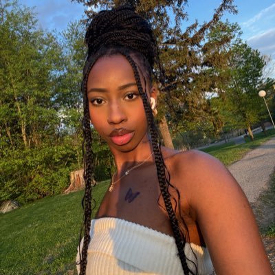 professional fangirl🏀🏐🏈🎀. | sports. | media. | fashion. | lifestyle. | IG & tiktok: @jaidenerica