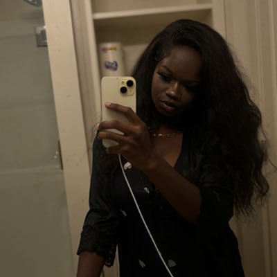 💵CASHAPP BUTTON UP TOP⬆️💵. ‼️$10 ACCEPTANCE FEE‼️ DM for rates 📥. Chocolate drop 😚, 20 yrs, Content creator🎥