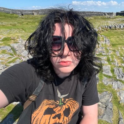 hallowedhound_'s profile picture. 22yo haunted mound loser furry swag addict #moundrich #moundgaming 🇺🇸🏳️‍⚧️ hrt date: 11/1/25