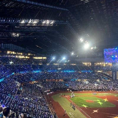 pommop176171's profile picture. 日ハムファンです←まだ新参者の域
ハム垢ではないのでいろいろです
推しは万波中正 まんちゅーです
9月が今シーズン現地ラスト
エスコンで日本シリーズ観たい！！
ぼっちチャレンジ開眼中