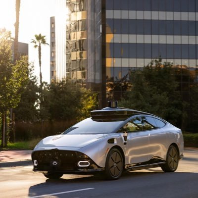 Jewel_Z_Li's profile picture. COO of Tensor Auto @TensorAuto. Own Your Autonomy.