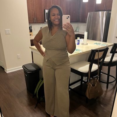 Howard University alumna ✨ Teacher 🍎