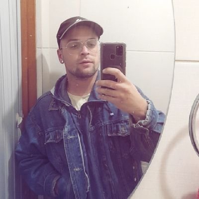 fucklucca's profile picture. 