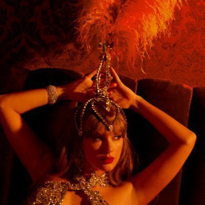 18 | ❤️🔥 THE LIFE OF A SHOWGIRL ❤️🔥 🤍TTPD🤍 🩵1989🩵 🩶 Folklore 🩶 ❤️ MUFC ❤️ 🖤 MAYHEM IS ICONIC 🖤 I LOVE WWE