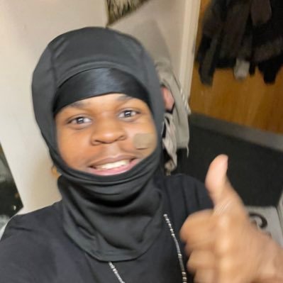 22jalie's profile picture. psuedo