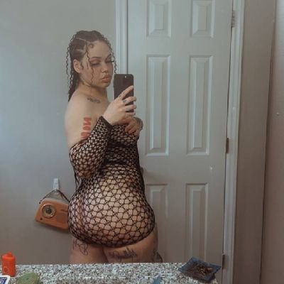 Tattooed troublemaker 💋 | Curve game strong 🍑 | Serving looks & attitude daily 💄 | Not for the faint of heart 🔥