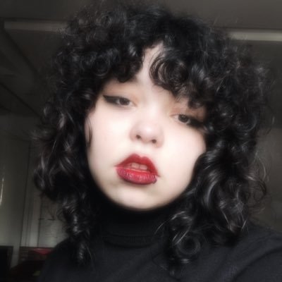 vikoliveirah's profile picture. angel face, devil thoughts ͏
