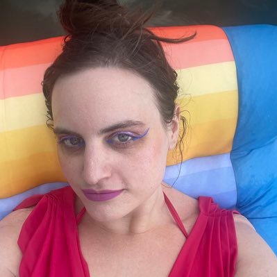 I LOVE Harry Potter(not JKR), Marvel, Taylor Swift & Polin. NE Patriots fan by birth & Anglophile by choice. She/her CIS Straight LGBTQ Ally. Never met Taylor